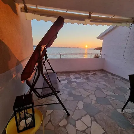 Apartment Lino Pirovac