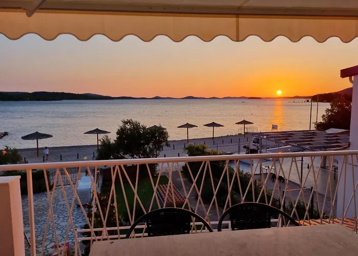 Lino Apartman Pirovac